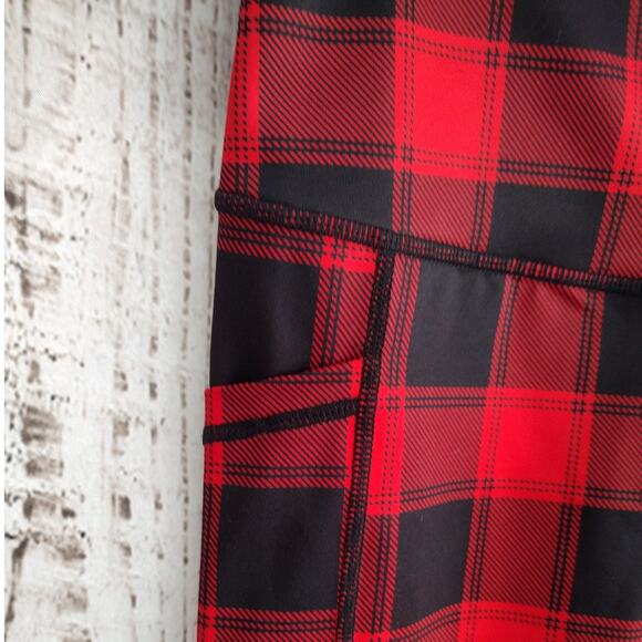 Constantly Varied Gear CVG Red & Black Plaid Pockets 26" Cropped Leggings Small - Picture 3 of 10